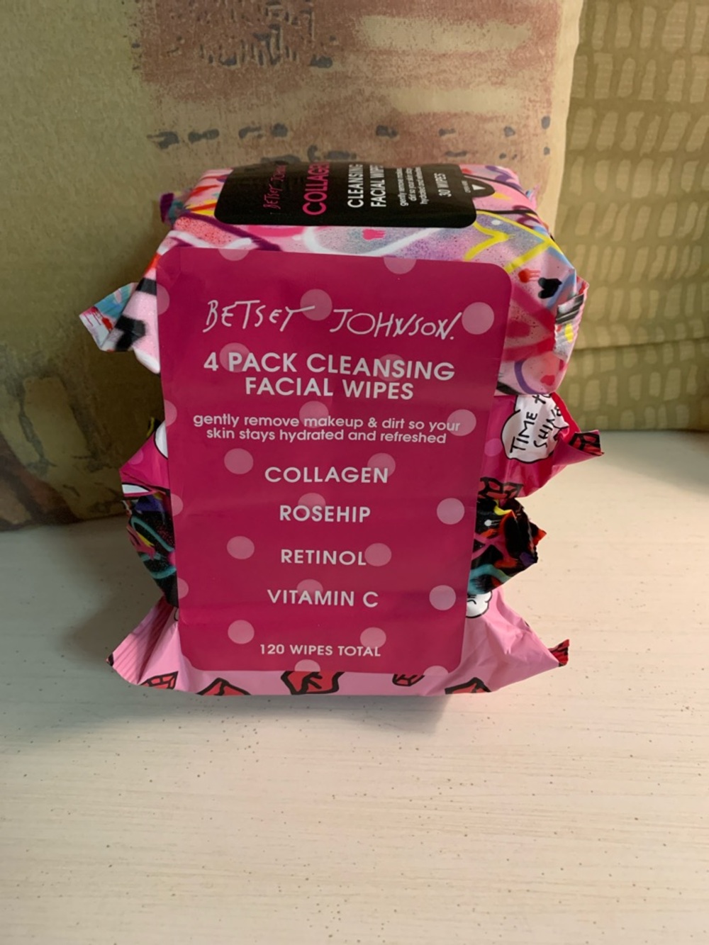 BETSEY JOHNSON 4 PACK CLEANSING
FACIAL WIPES
